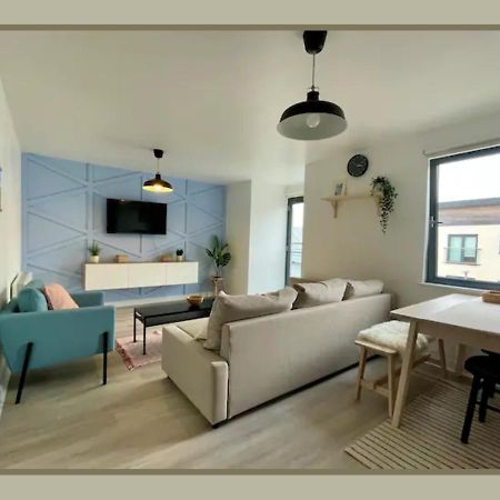 Family Friendly Maritime Apartment Свонсі Екстер'єр фото
